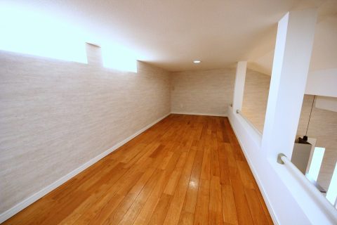 越谷市　平方　中古戸建